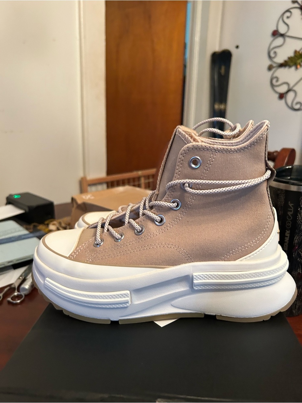 Converse platform High-Top Platform Canvas Sneakers in Taupe